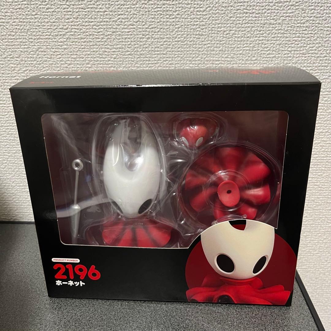 【新品未使用】ホロウナイト フィギュア 2体セット 放浪者 & ホーネット
