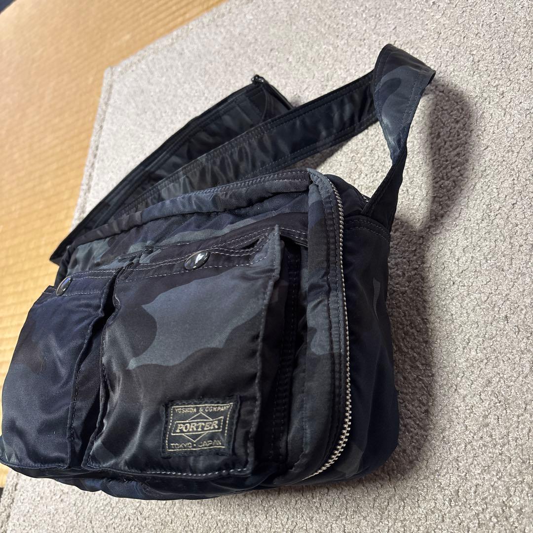 PORTER ブラック迷彩 ショルダーバッグ