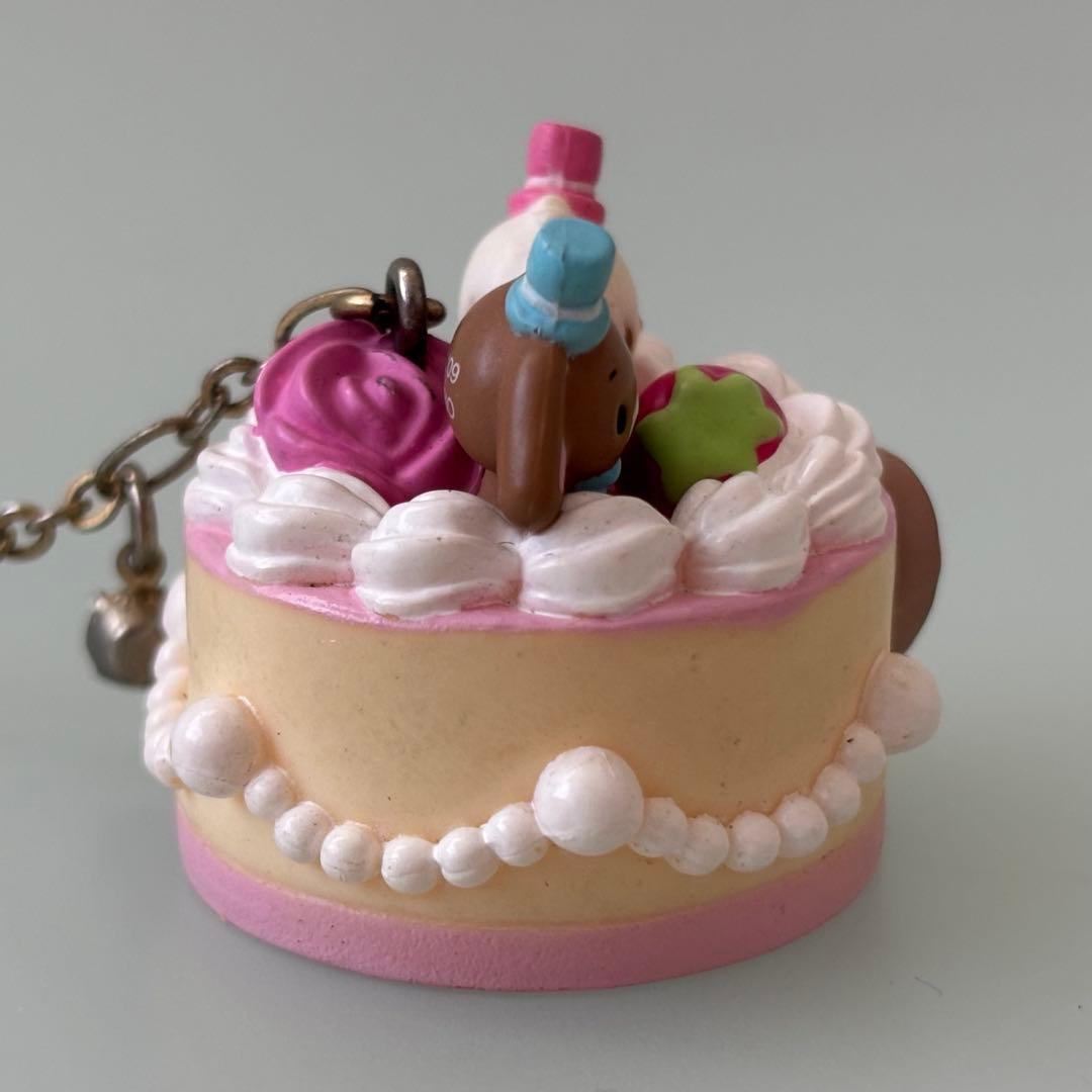 シュガーバニーズ　キーホルダー　ケーキ