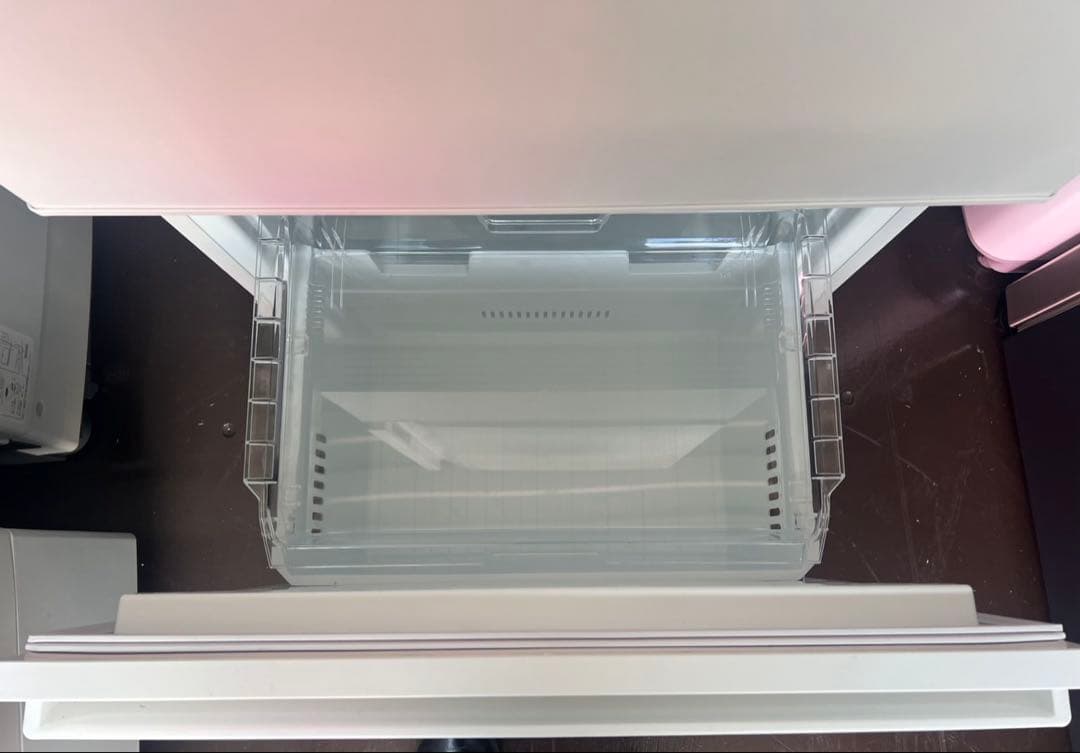 TOSHIBA 東芝ノンフロン冷凍冷蔵庫 GR-V33SC 2024年製