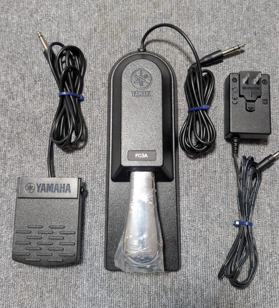 【美品】YAMAHA P-125B、専用スタンドL-125B、ペダルFC3A