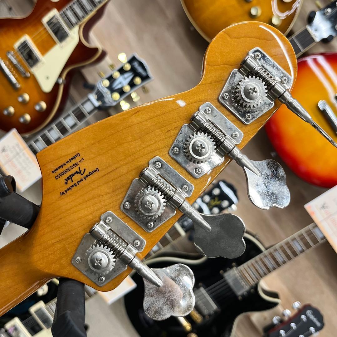 【11093】Squier Classic Vibe '60s