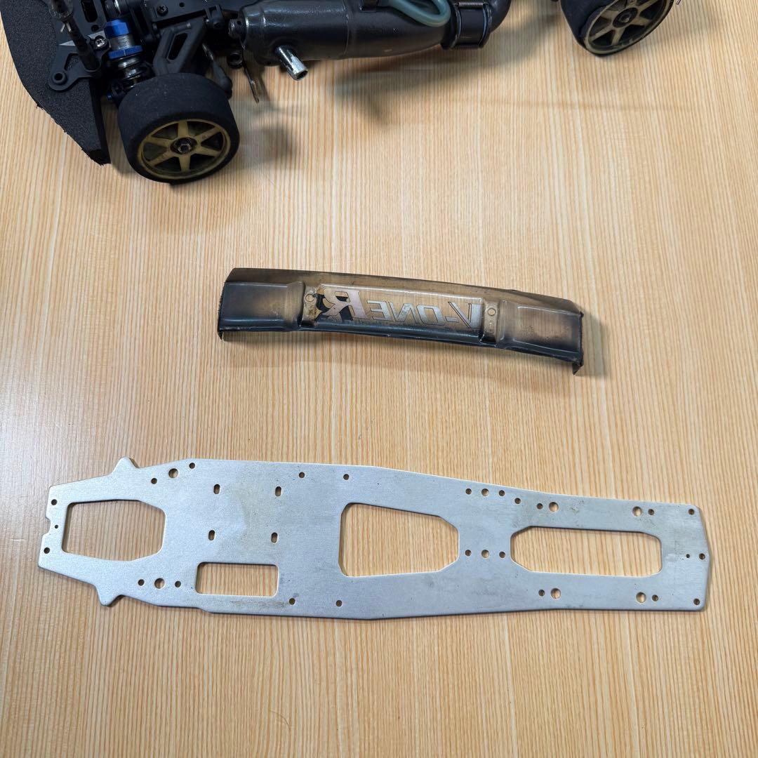 京商　V-One R シャーシ　現状品　エンジンRCカー　ラジコン