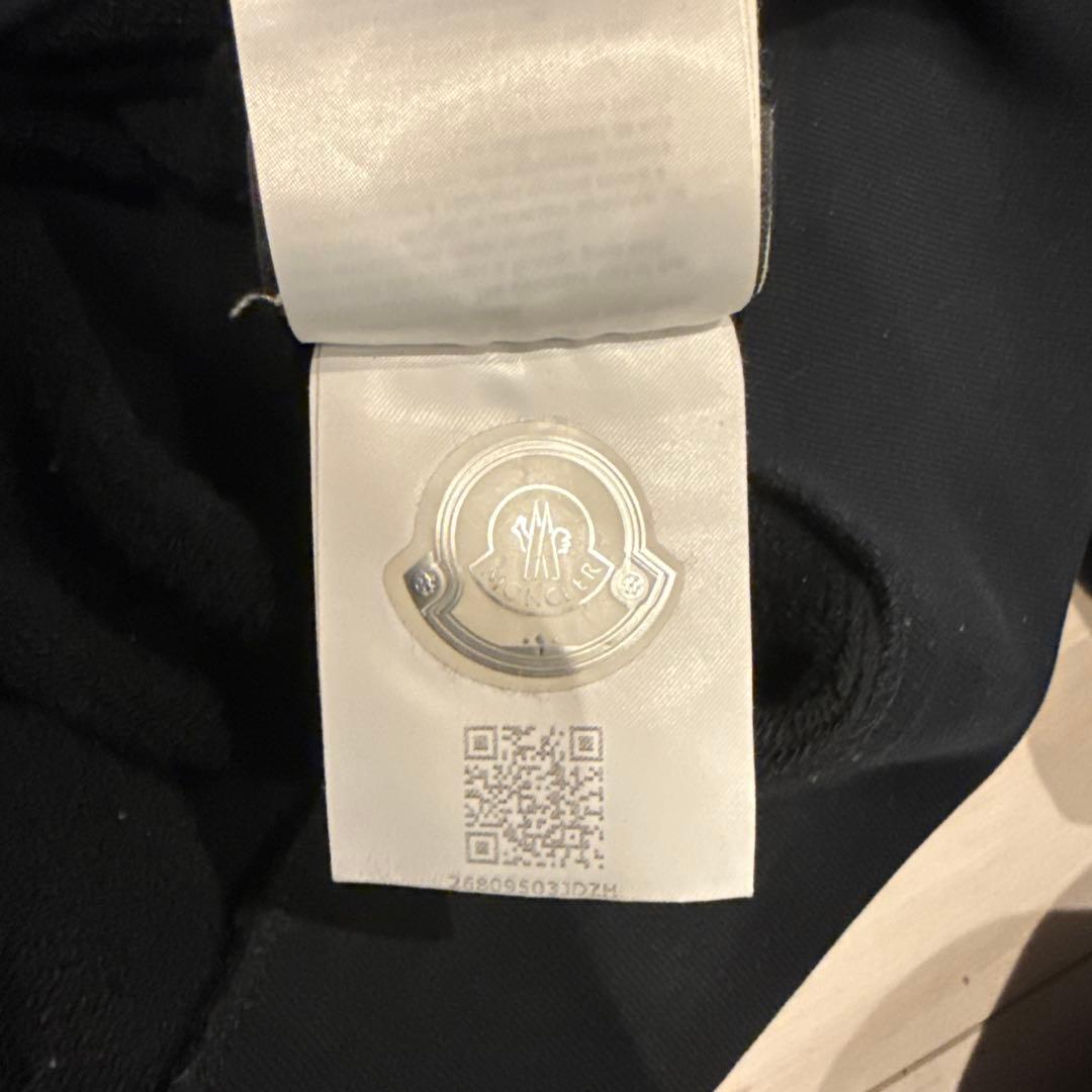 お値下げ不可　モンクレール　フラグメント　パーカー　L