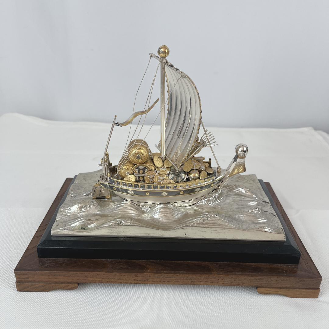 美品☘️ 三越謹製　銀製刻印　宝船　約272ｇ　置物　ガラスケース付