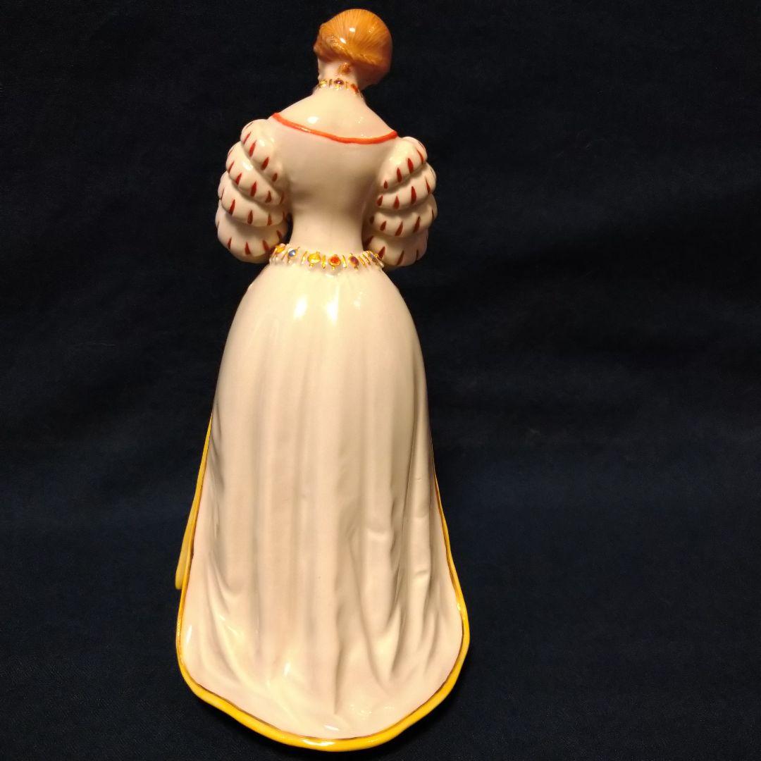 マイセン(Meissen)フィギュリン『薔薇を持つ女性』