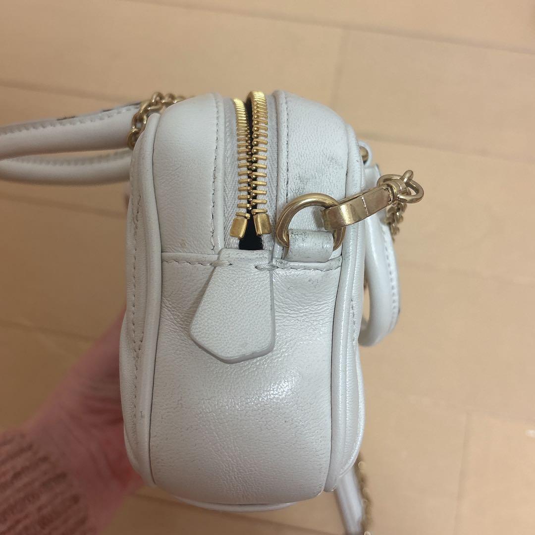 MIU MIU マテラッセショルダーバッグ チェーン付き