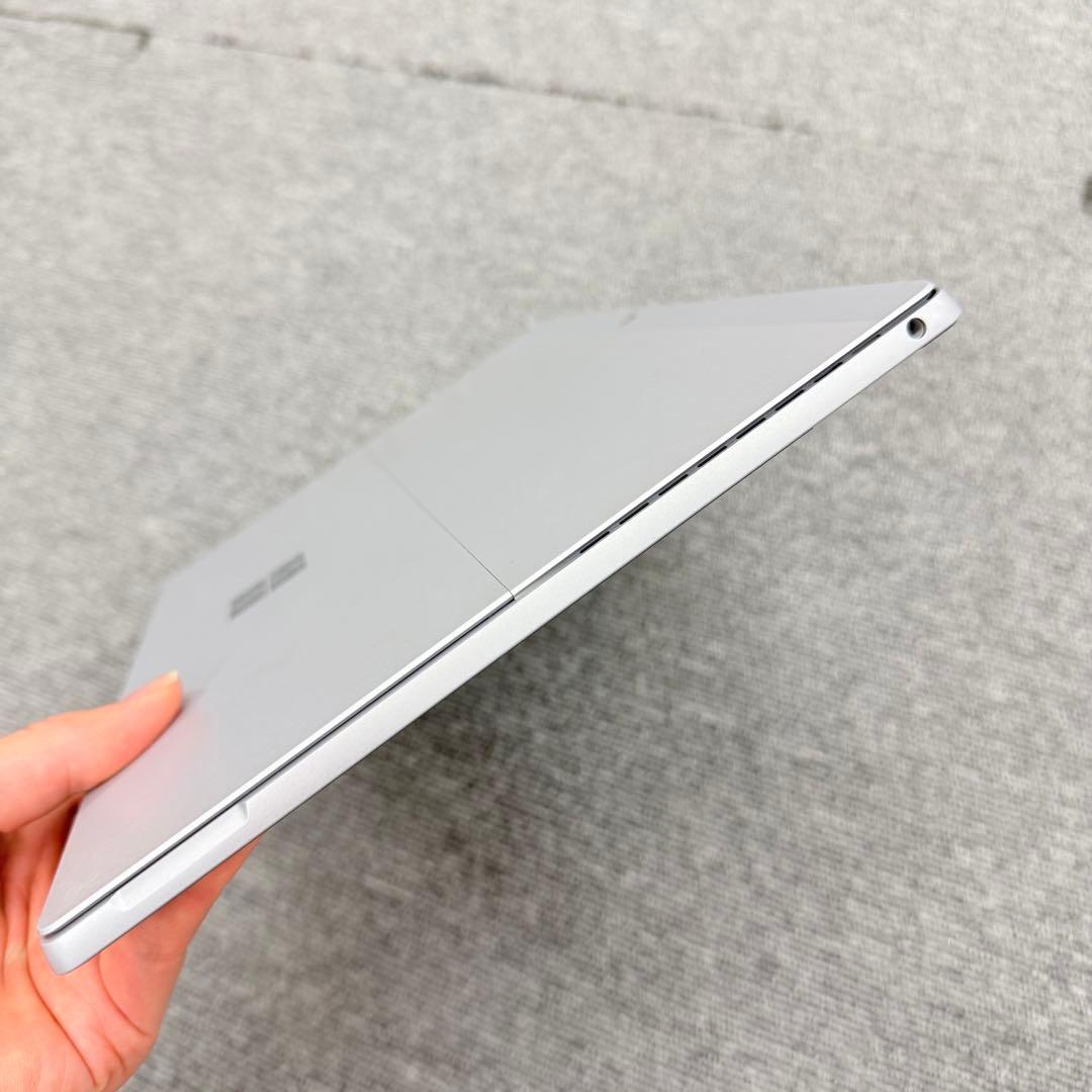 Windowsタブレット本体 Surface Pro 5 4GB / 128GB LTE