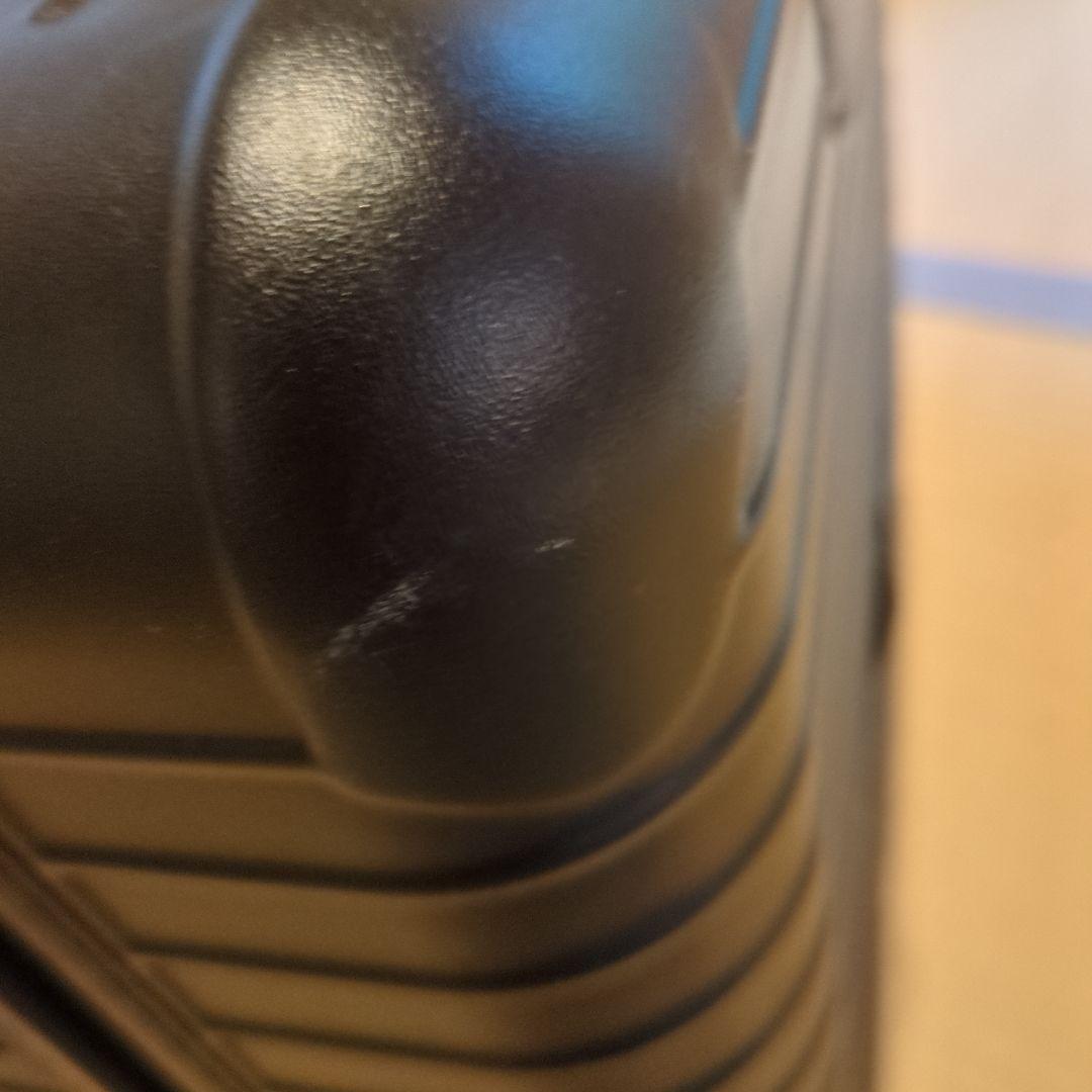 リモワ 機内持ち込み可 4輪 ビジネストロリー 23L マットブラック