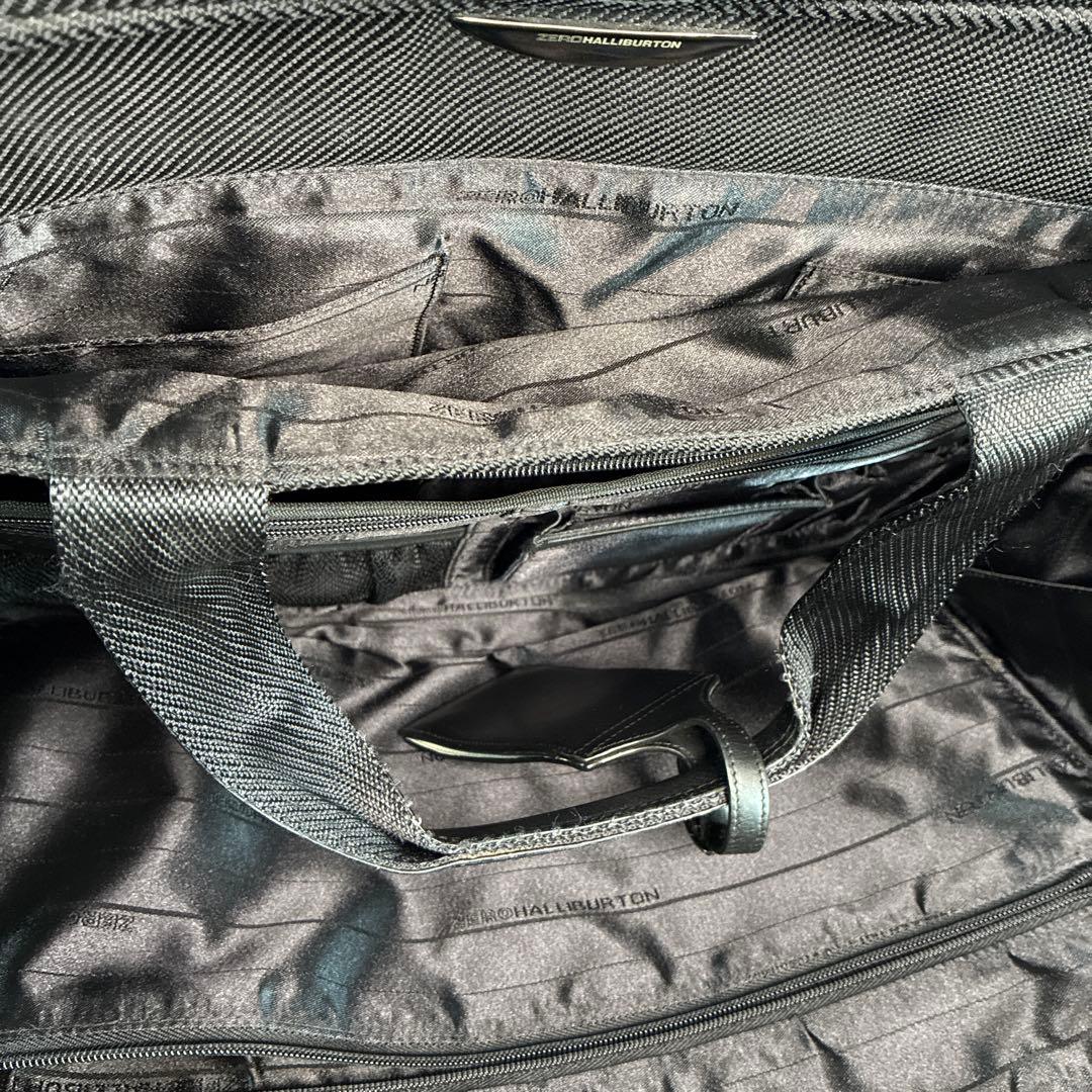 ゼロハリバートン キャリー付 ビジネスバッグ 黒 2輪　高級 ビジネス　出張