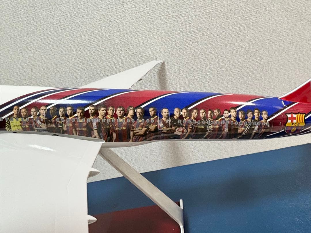 に*し様 【非売品】トルコ航空 ボーイング777 FCバルセロナ 特別モデル 1