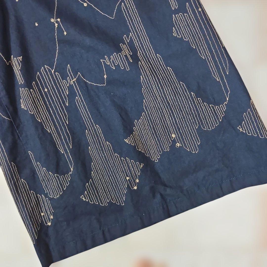 新年値下げ【美品】パラスパレス　刺繍入りガウチョパンツ ネイビー