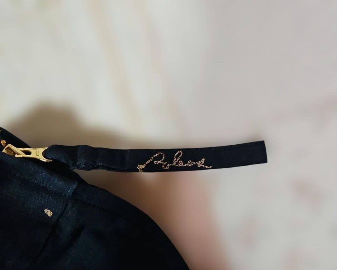 新年値下げ【美品】パラスパレス　刺繍入りガウチョパンツ ネイビー