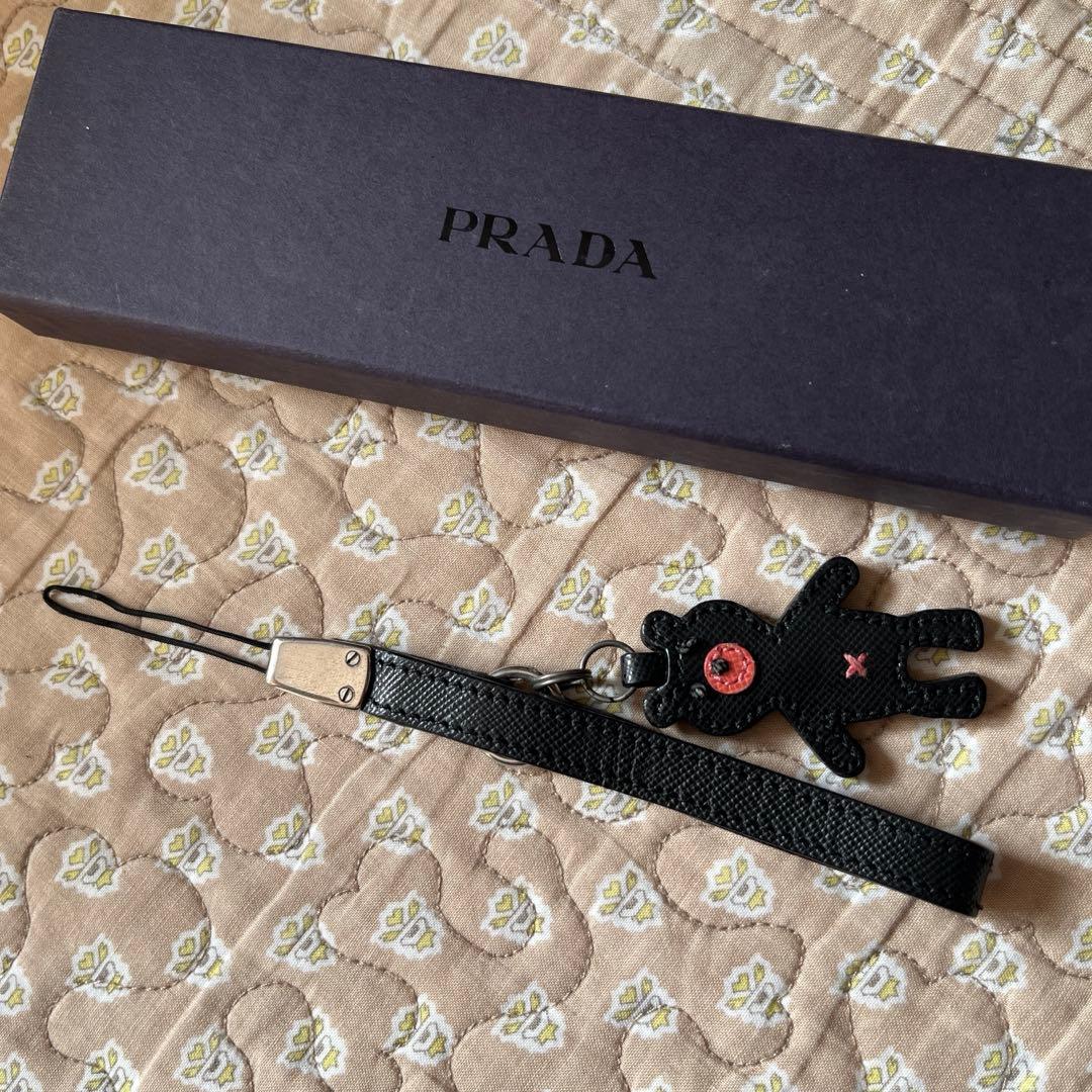 PRADA クマチャーム