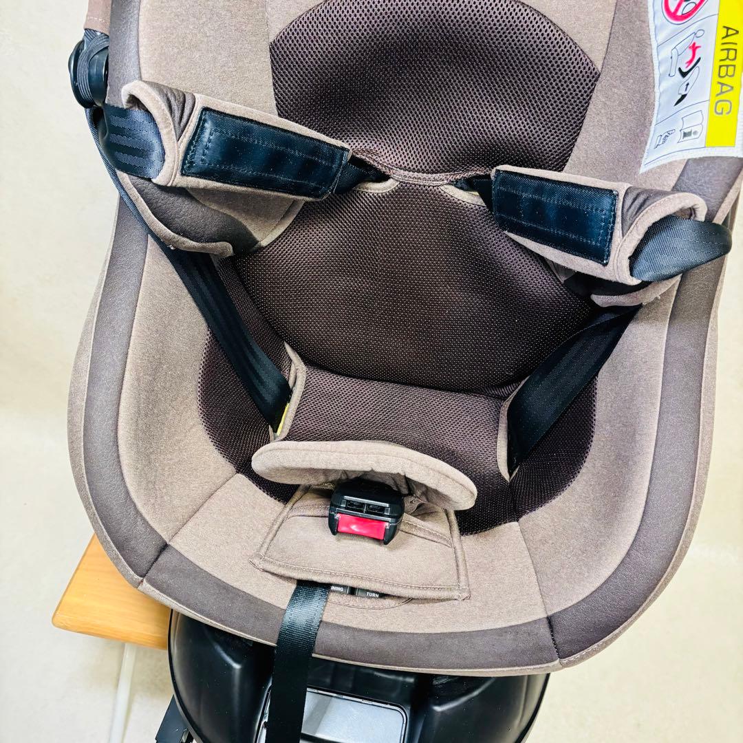 コンビ　クルムーヴ スマート isofix エッグショック JJ-650