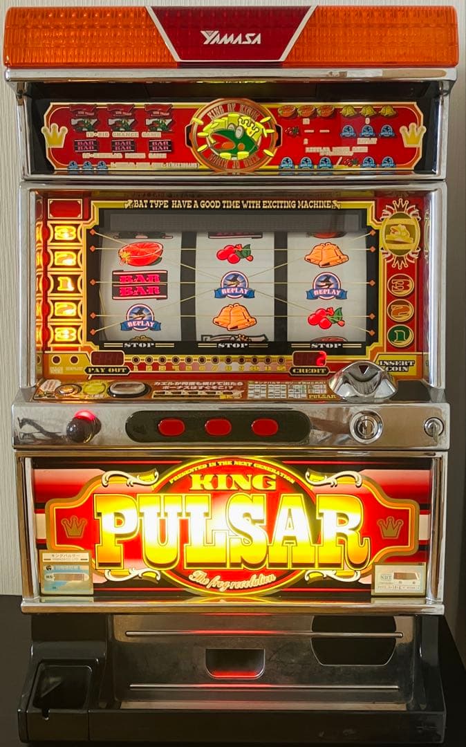 山佐 ４号機キングパルサー 赤パネル 実機 メダル500枚付き 家庭用電源