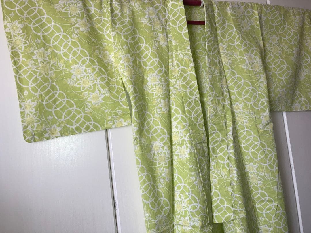 未使用　しつけ糸付　三勝　浴衣　黄緑　鉄線（テッセン）Mサイズ