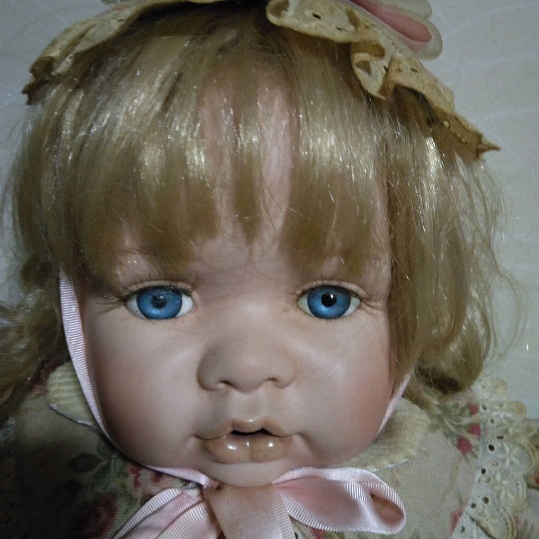 花柄ドレスの女の子リアルな人形 約60cm