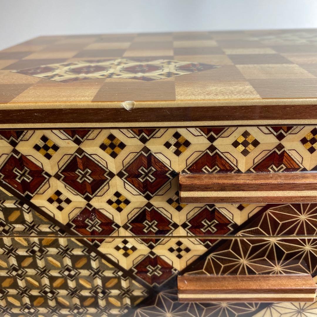 箱根細工・寄木細工　三段小引き出し
