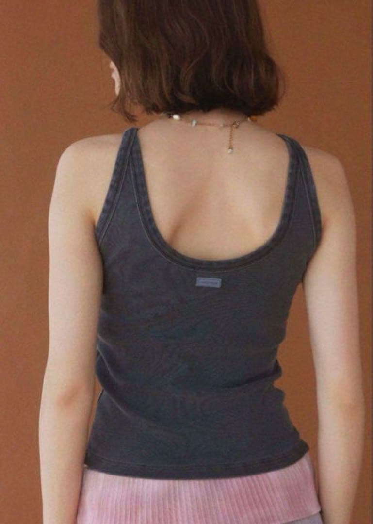 ALEXIA STAMウェルネス ウォッシュドカラータンクトップ