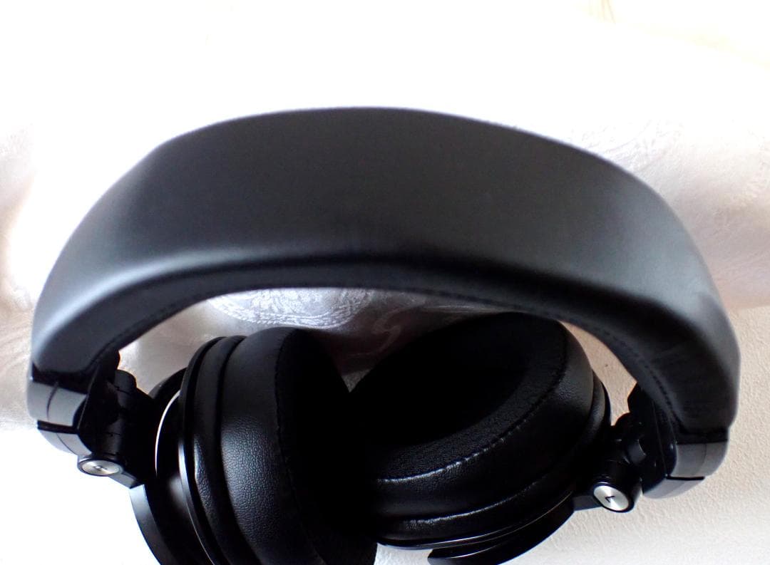 美品 オーディオテクニカ ATH-M50x プロフェッショナルモニターヘッドホン