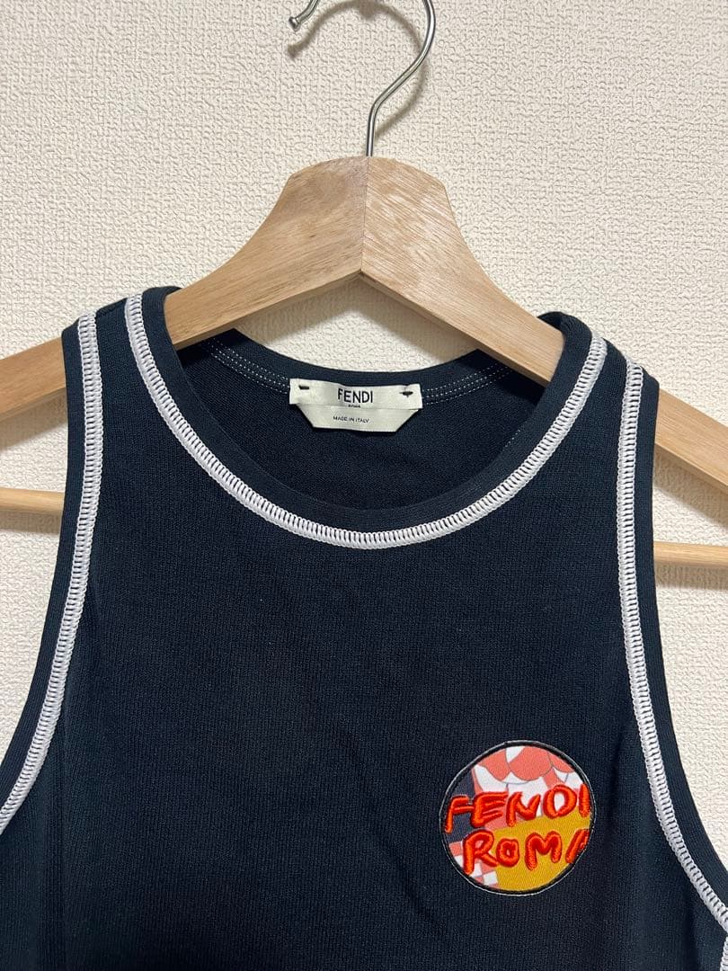 【超希少】FENDI フェンディ ロゴタンクトップ ノースリーブ カットソー