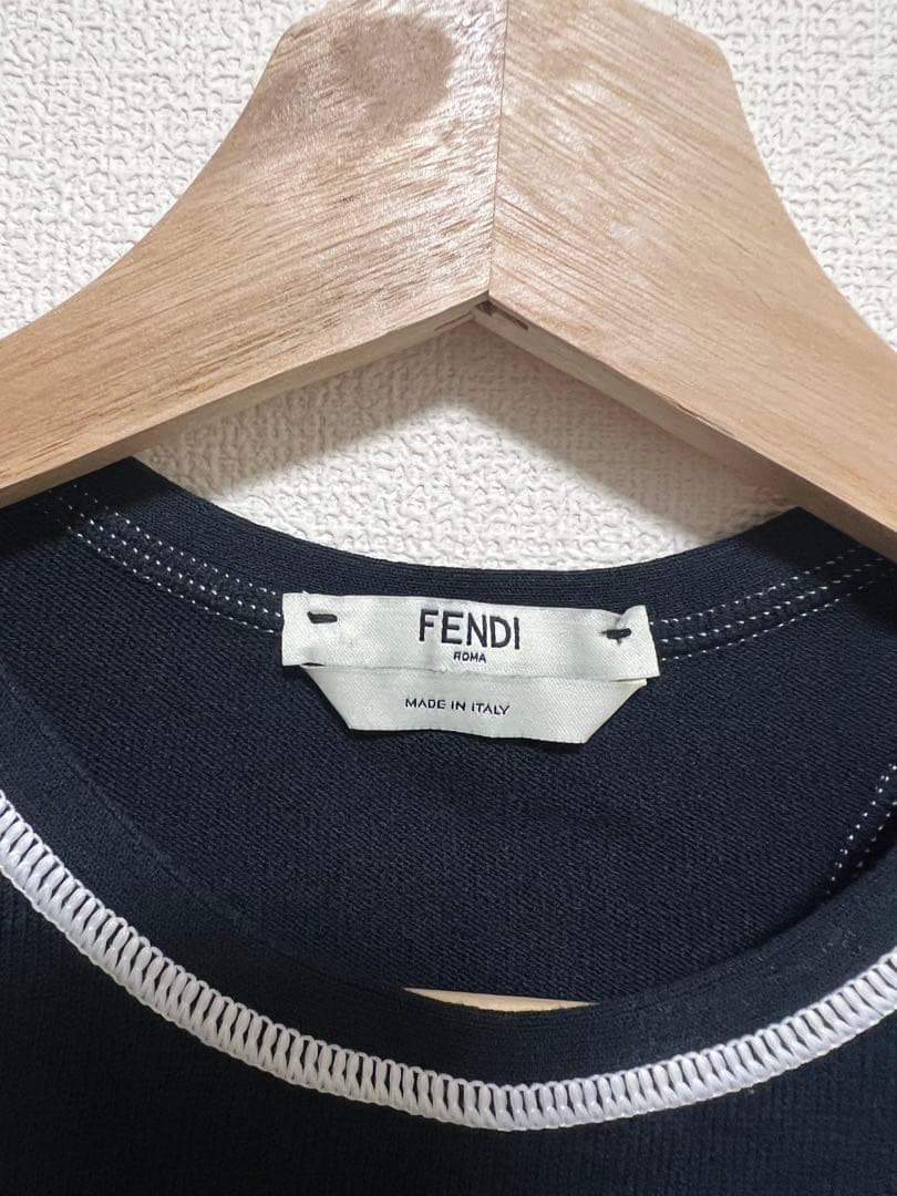 【超希少】FENDI フェンディ ロゴタンクトップ ノースリーブ カットソー