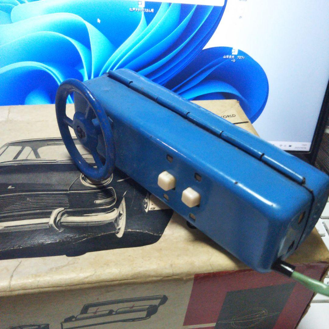 マ*ン様 オペル・レコード　セダン ブリキ　リモコンカー 　旧バンダイ　箱付き