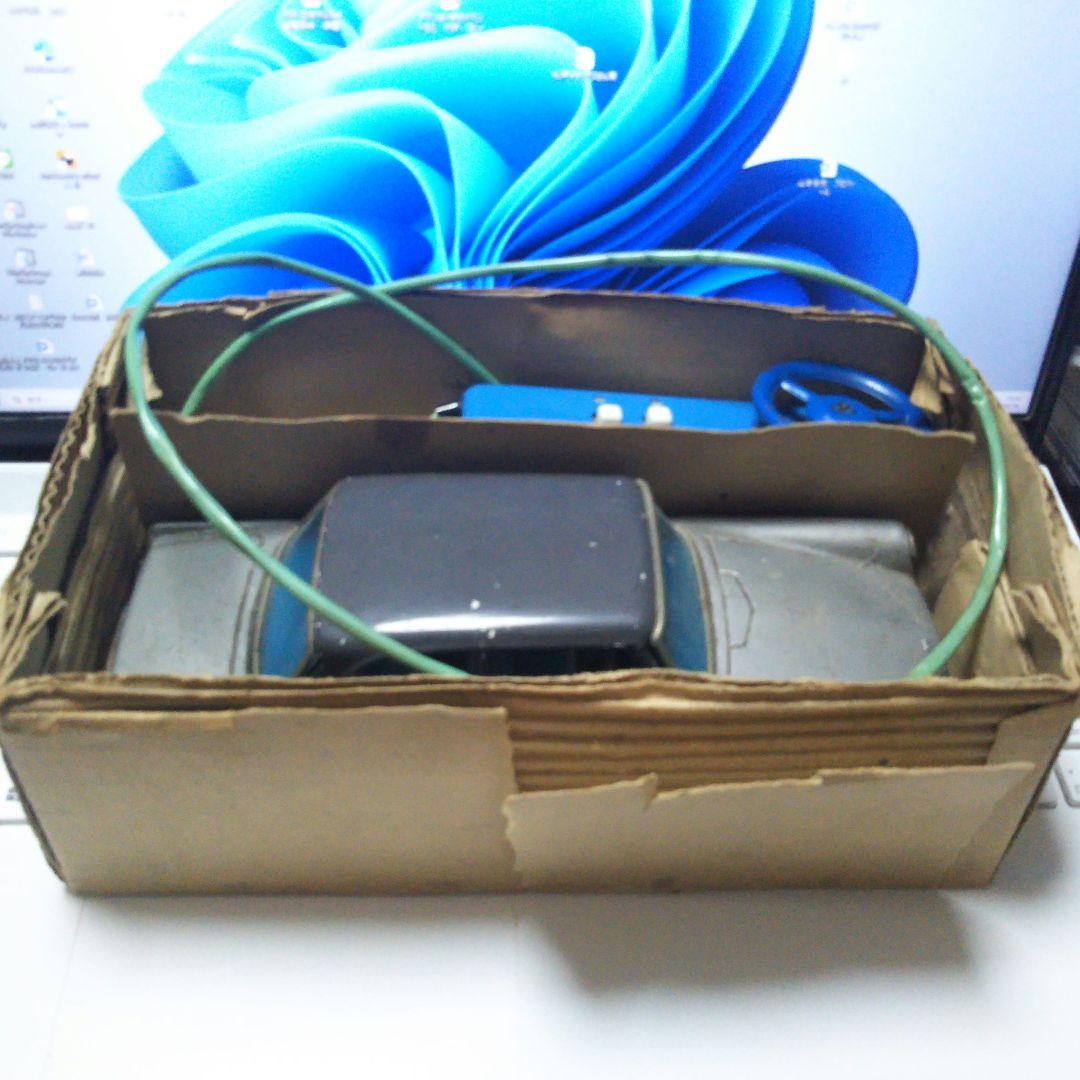 マ*ン様 オペル・レコード　セダン ブリキ　リモコンカー 　旧バンダイ　箱付き