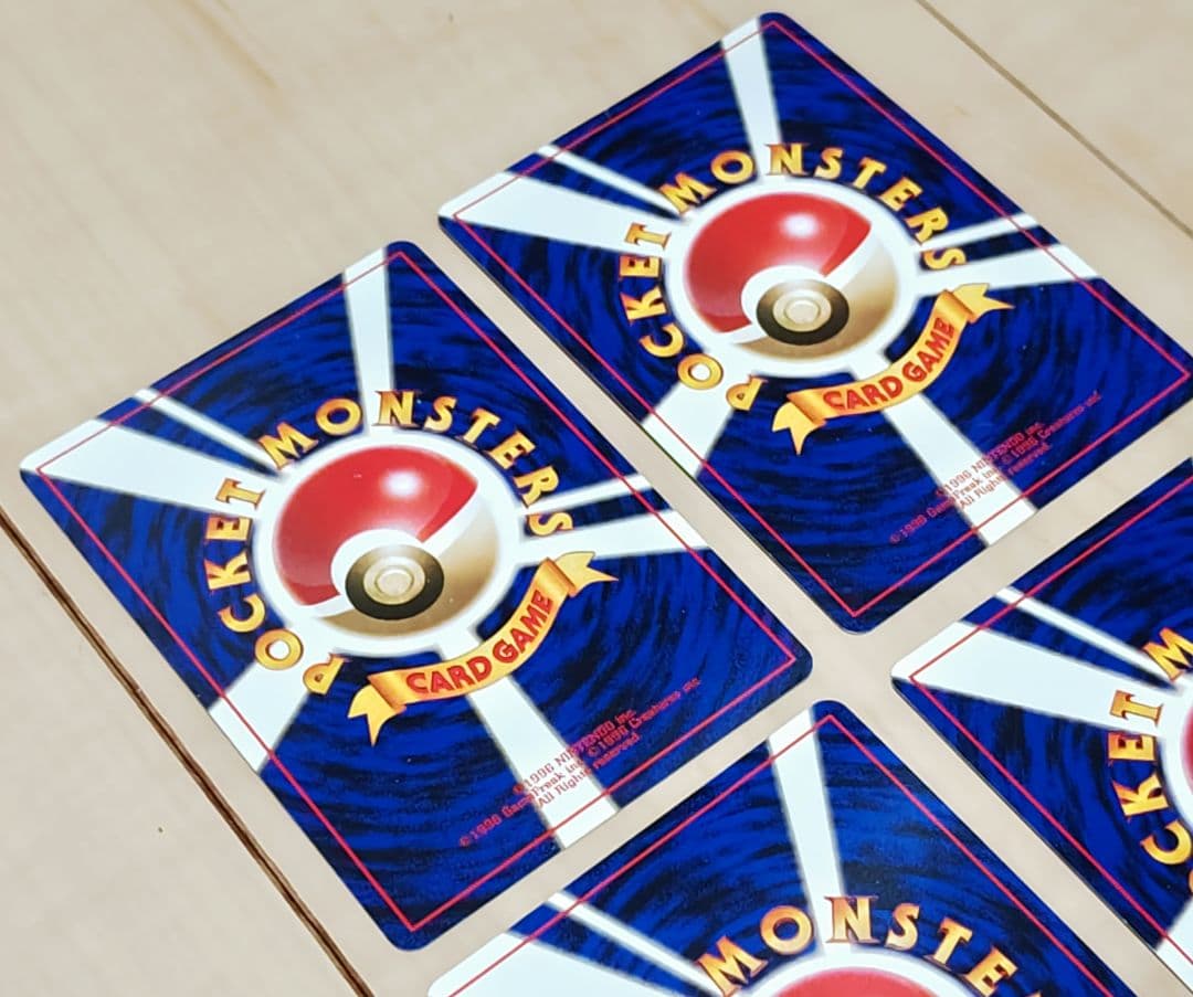 ①サンダー　②ギャラドス 　③ブースター　④ニドクイン　旧裏　 第1弾拡張パック