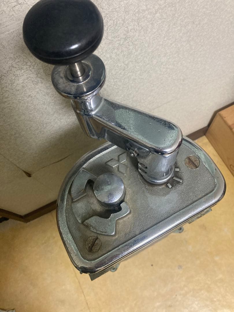 【主婦】三菱電機製の鉄道用主幹制御器（マスコン）