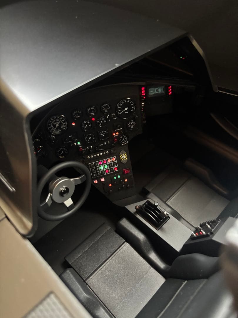 ホットトイズ バットマン 1/6 バットモービル　1989年版