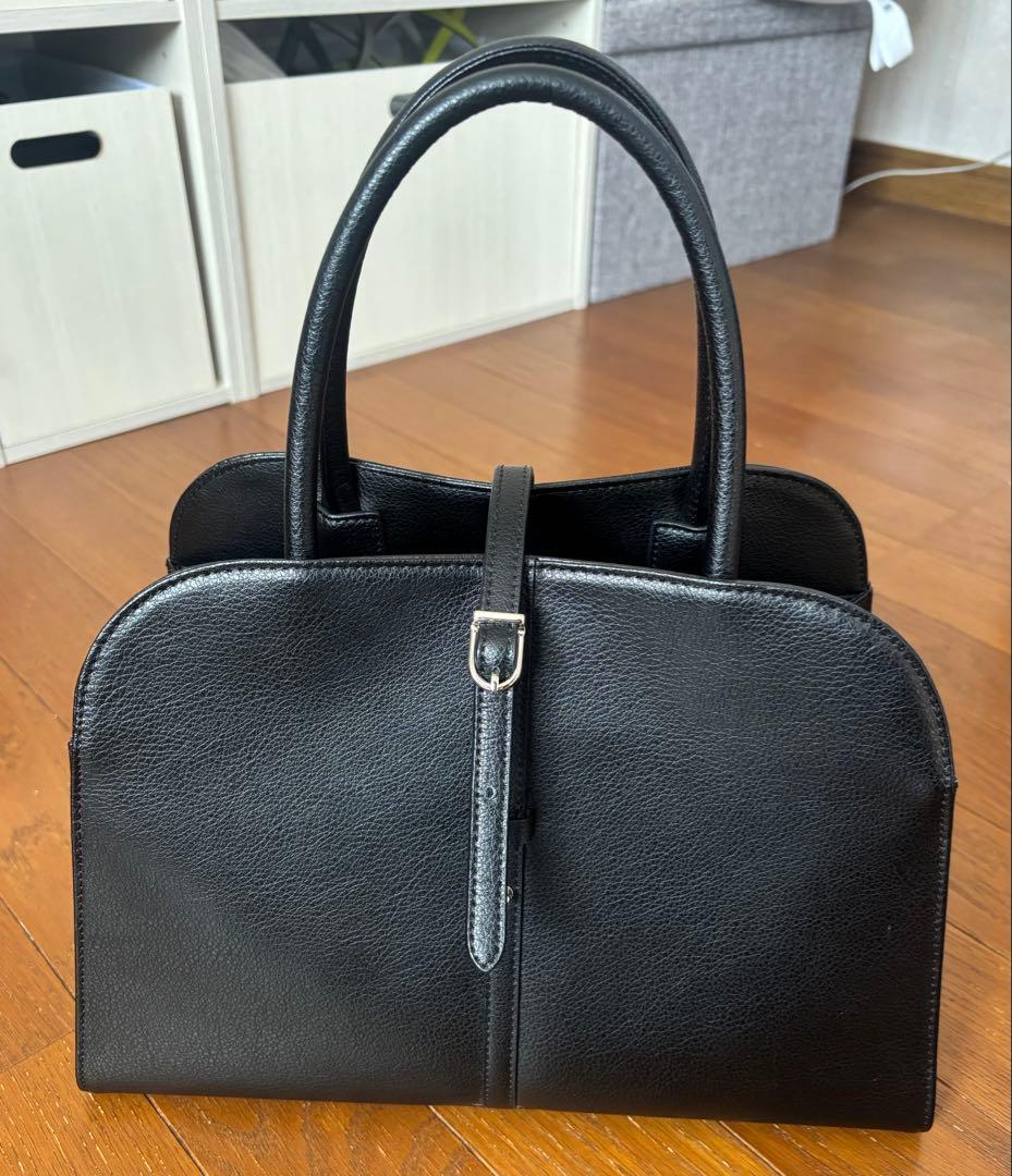 MONOROW ブラック ハンドバッグ