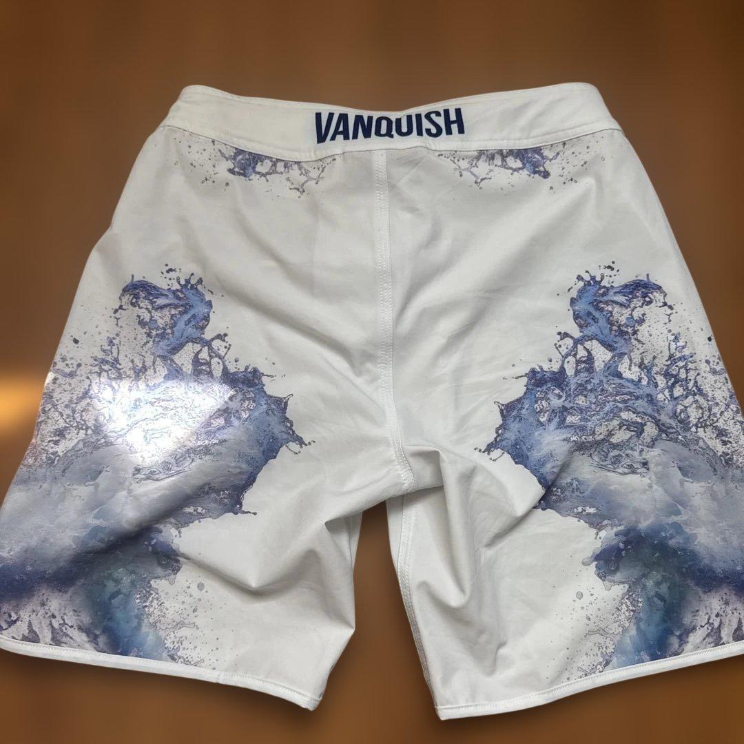 2着分出品！ ステージショーツ VANQUISH 32インチ LYFT Ｍサイズ