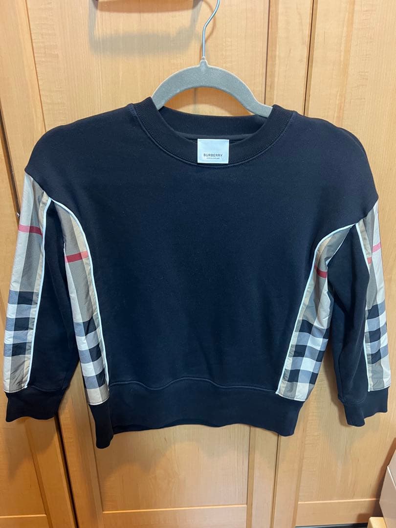 Burberry バーバリー　キッズ128cm 美品トレーナー