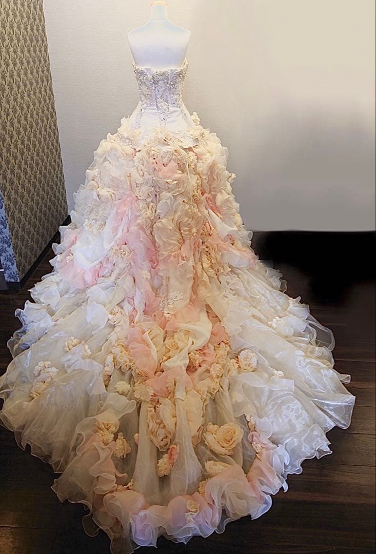 カラードレス　披露宴　フォトウェディング　前撮　後撮　演奏会　舞台衣裳　結婚式