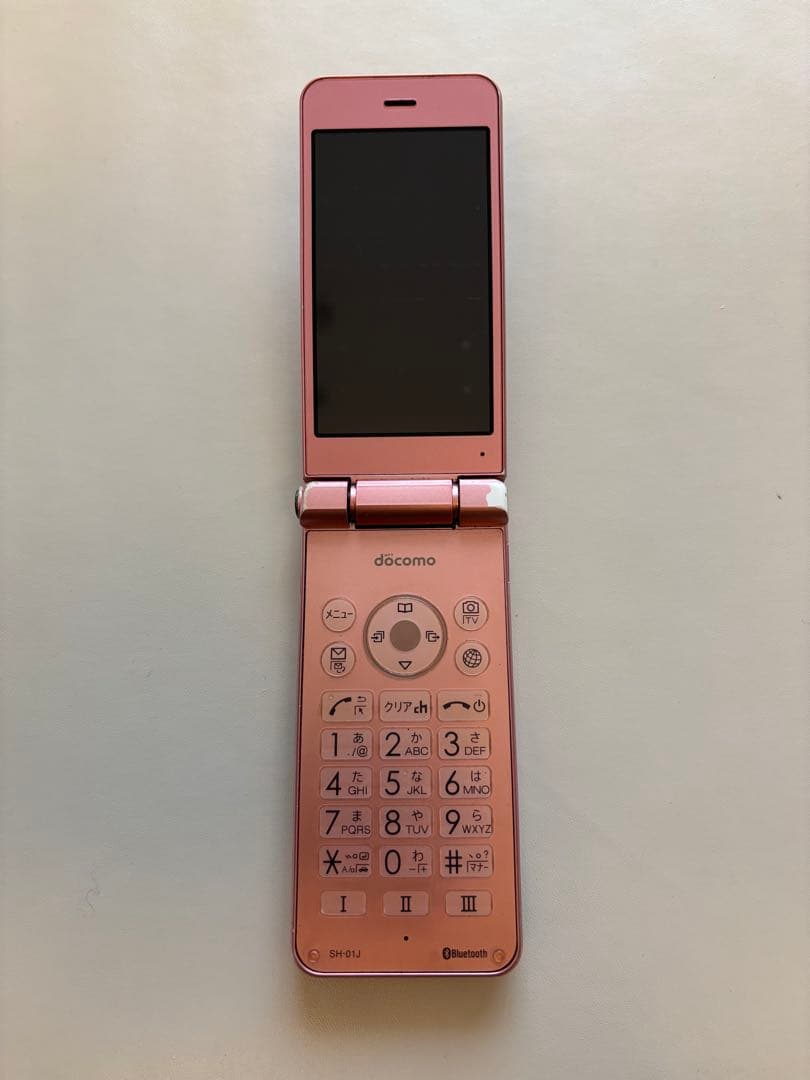 docomo 折りたたみ式携帯電話 ピンク　SH-01J