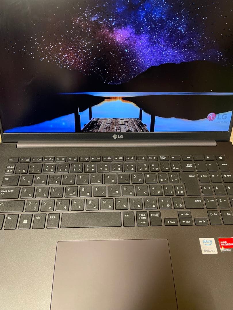 LG Ultra 16U70Q　超軽量　16インチ　メーカー保証2026年12月