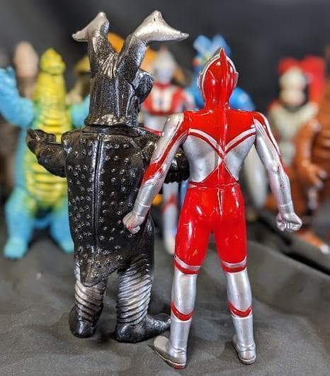 ウルトラＱ・ウルトラマン＆登場怪獣・宇宙人（バンダイ）ソフビ16体セット