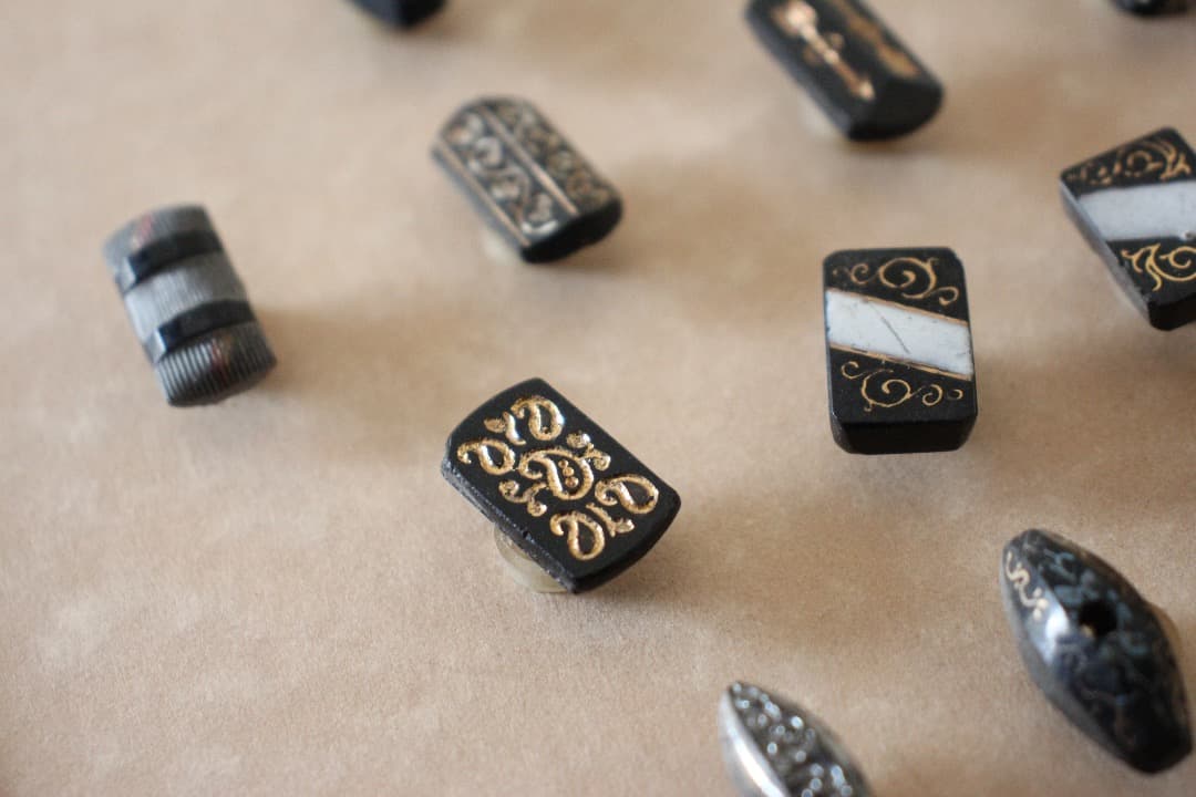 アンティーク　ガラスボタン　１９〜２０世紀　オーストリア・チェコスロバキア製