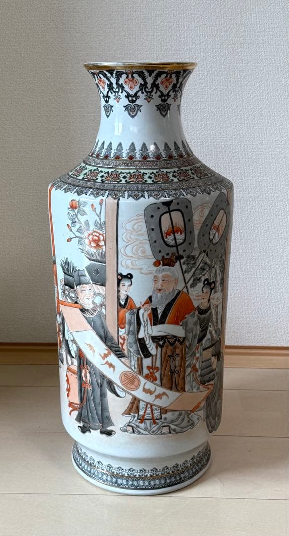 中国　墨彩紅彩人物紋大瓶　大清乾隆年製銘　高さ54.0cm 送料込み250517