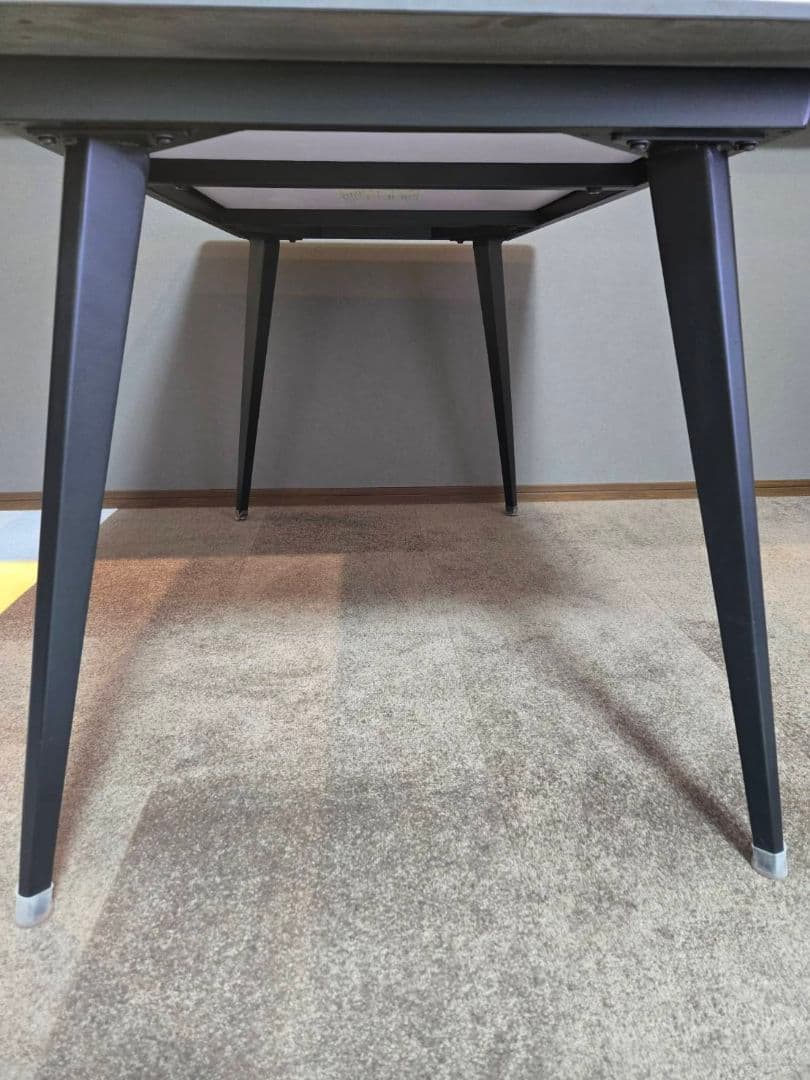 セラミックダイニングテーブル　4人掛け　135cm　耐熱　ダークグレー