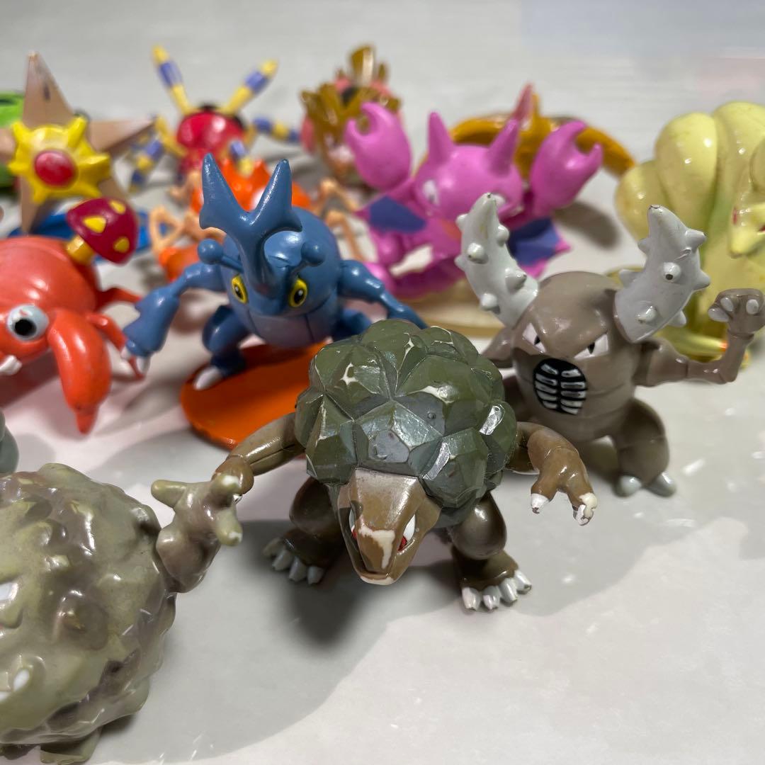 楽一番公式アカウント03 【16体】モンコレ　ポケモン　初期　まとめ売り