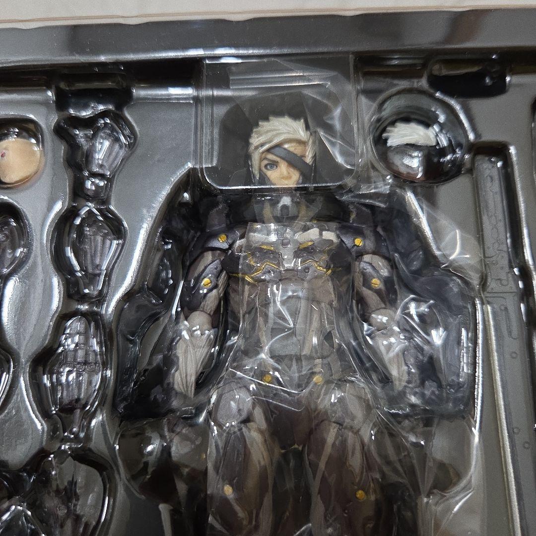 リボルテック ヤマグチ No.140 雷電 ライデン メタルギア ライジング