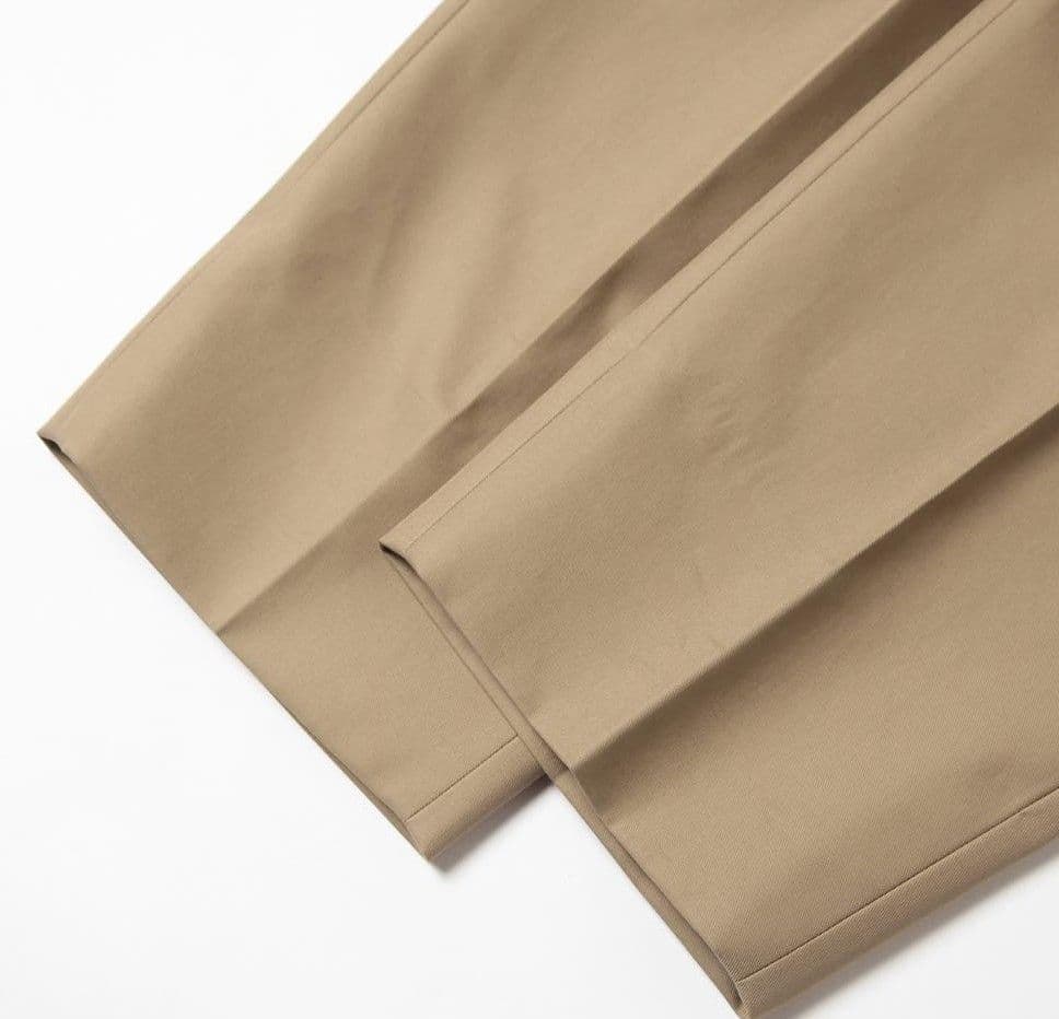 さ*る様 Hugen　ユーゲン e　ベージュ　未使用　サイズ2