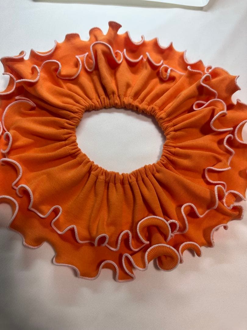 ふゆ　フリルスタイ8枚 よだれ掛け　ハンドメイド