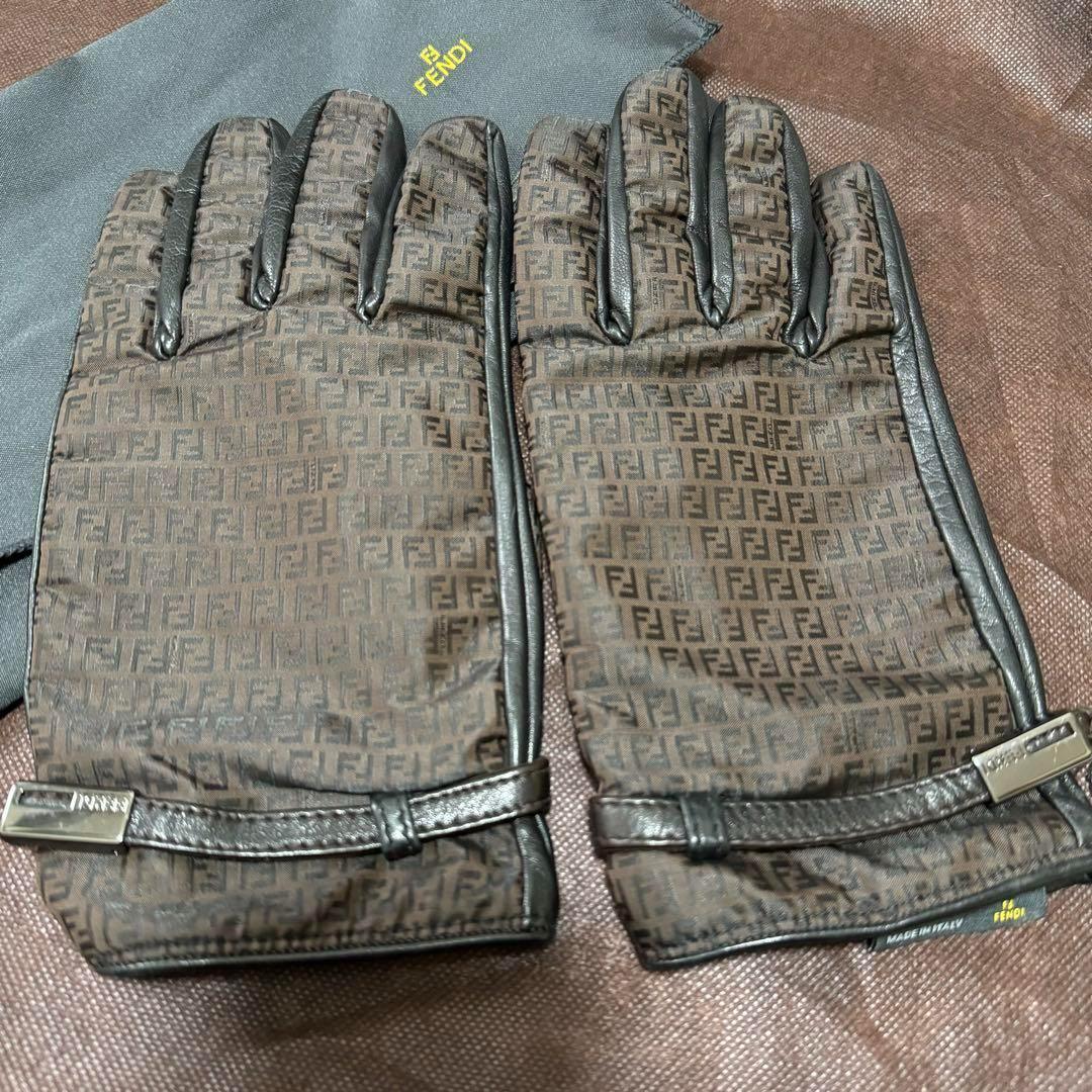 ズッキーノ柄 FENDY フェンディ メンズ レザーグラブ 手袋 保存袋付き