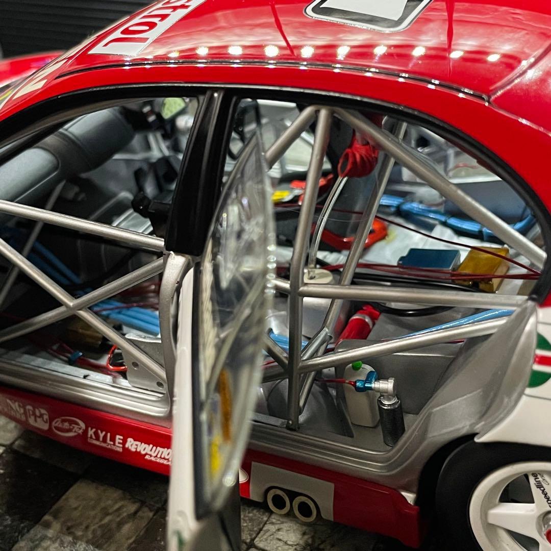 国内未入荷 1500台限定 1/18 CC ホールデン VY コモドア V8