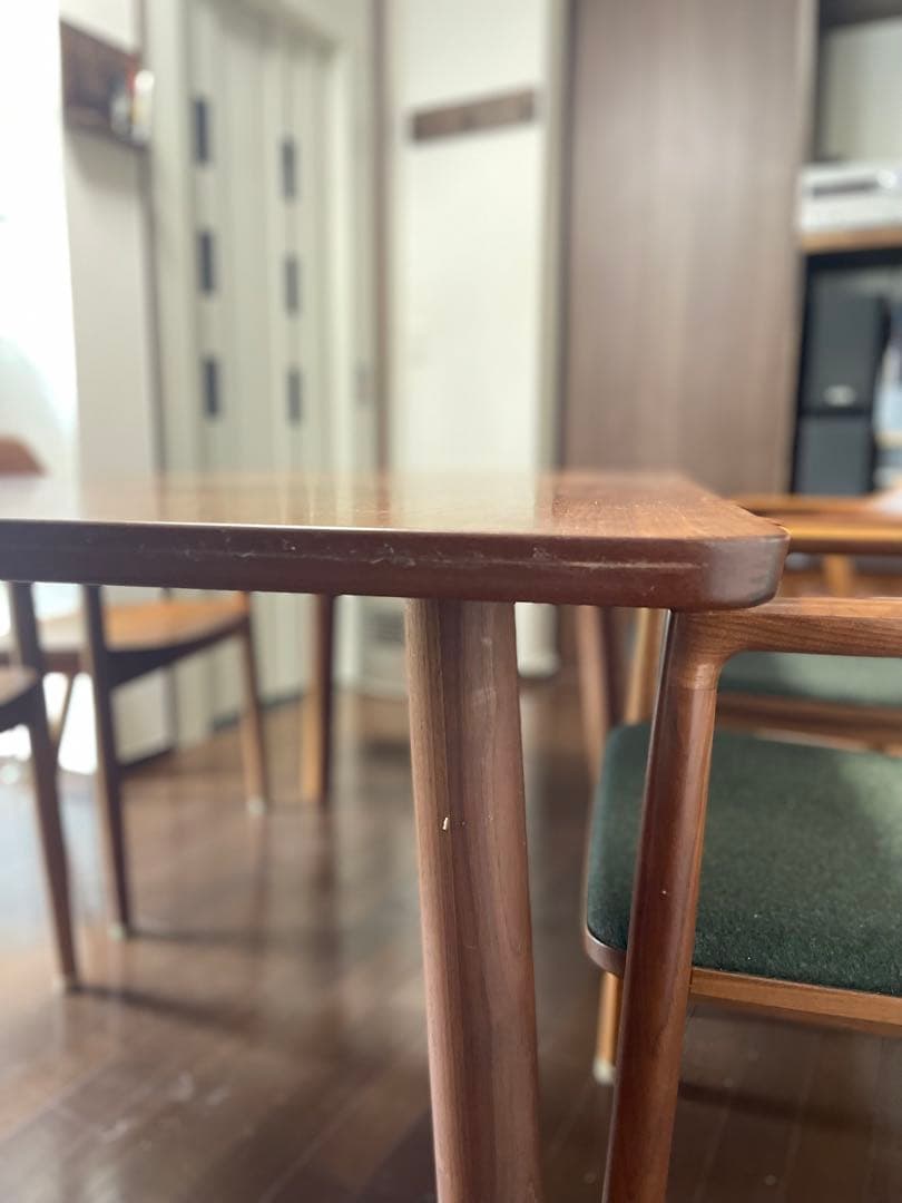 ジャンク品　マルニ木工　ヒロシマダイニングテーブルウォールナット材