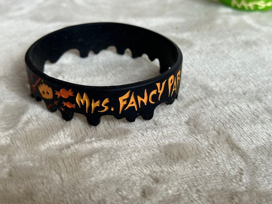 <レア> Mrs. GREEN APPLE ラバーバンド　ピンバッジ　7点セット